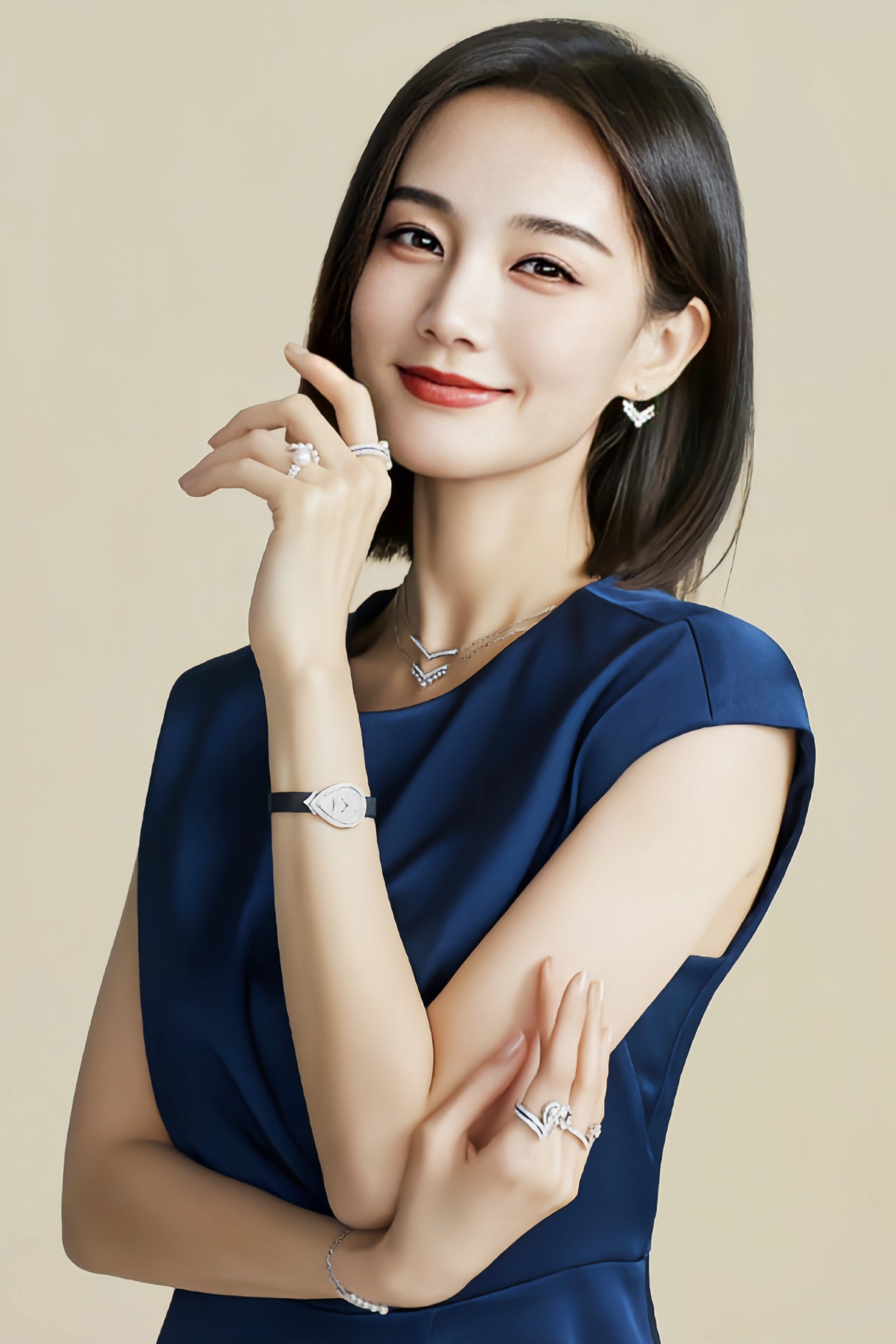 李一桐(1990年9月6日),山东省济南市人,中国内地女演员