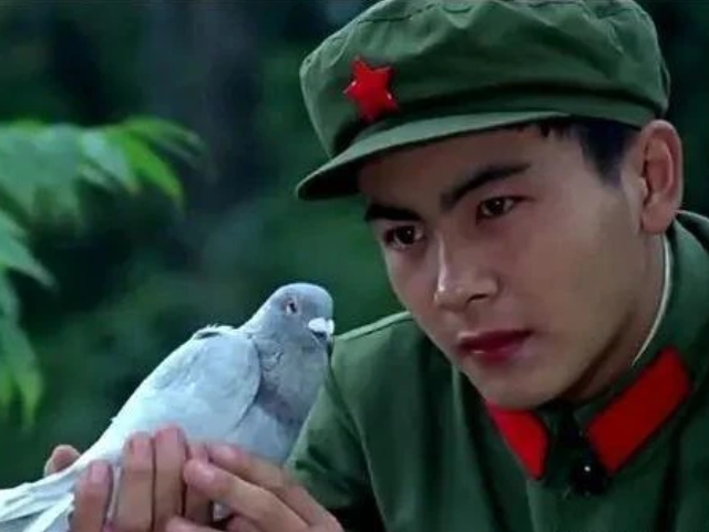 军艺有"四大校草",我们只记得杨洋,沈腾和沙溢,把他遗忘了
