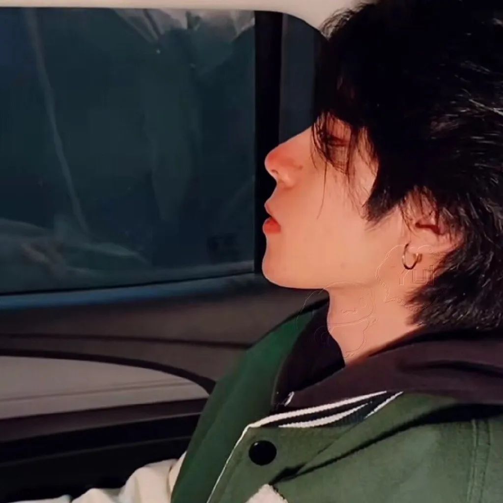 那些让人一眼就心动的男生头像