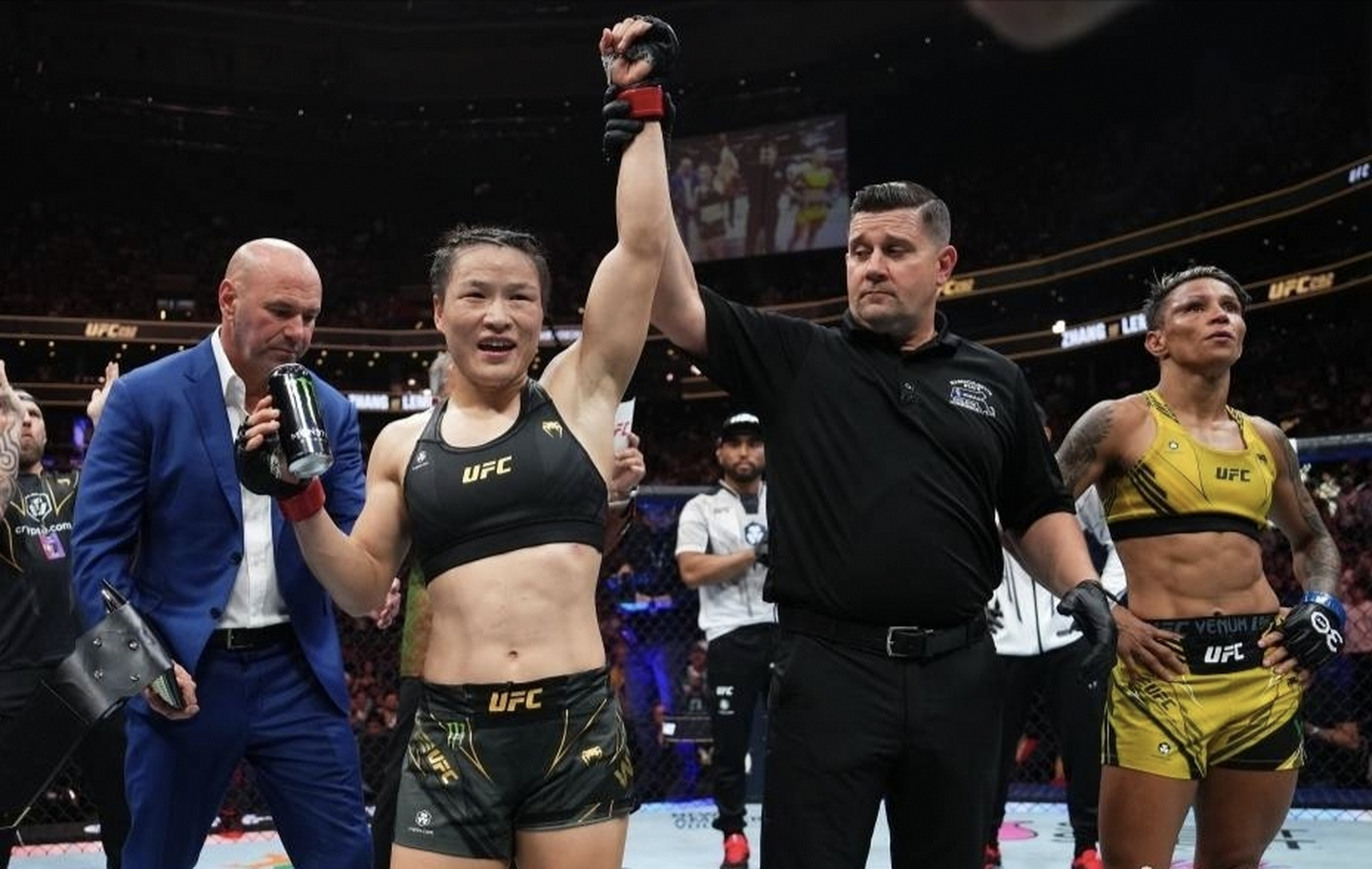 张伟丽战胜莱莫斯一战赚了多少钱?