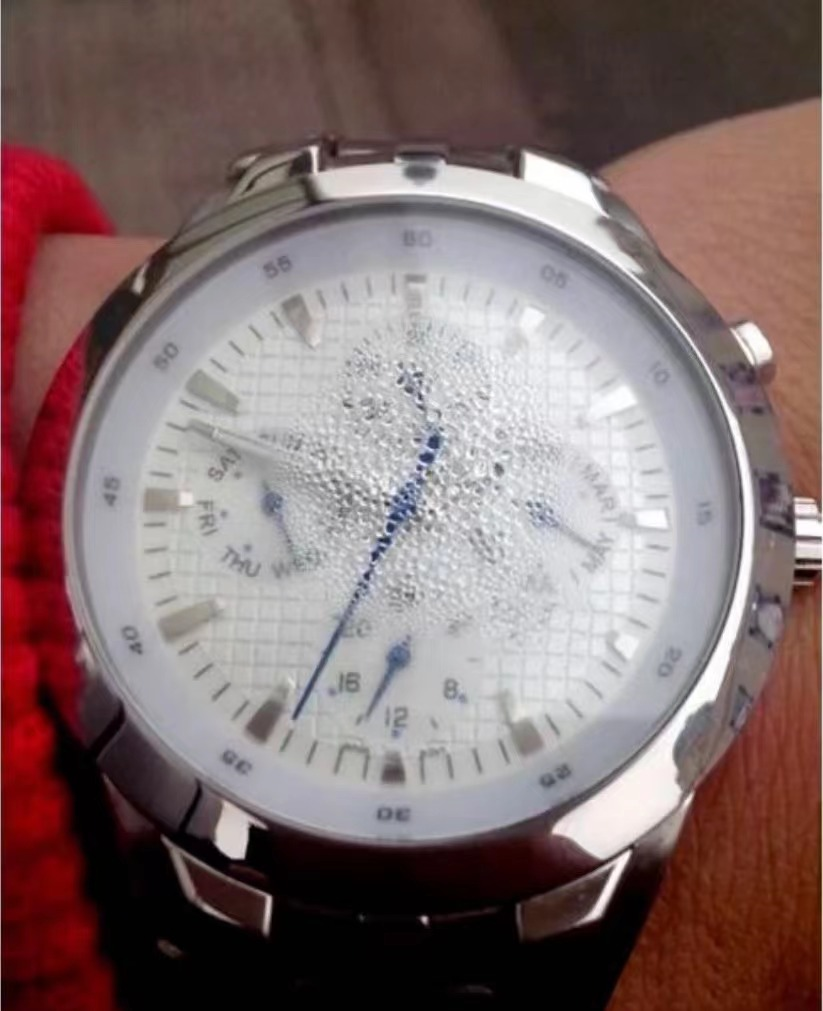 手表进水用吹风机吹