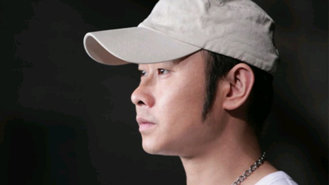 再说刀郎,不管有没有专家认可,他的两张专辑都值得反复聆听欣赏