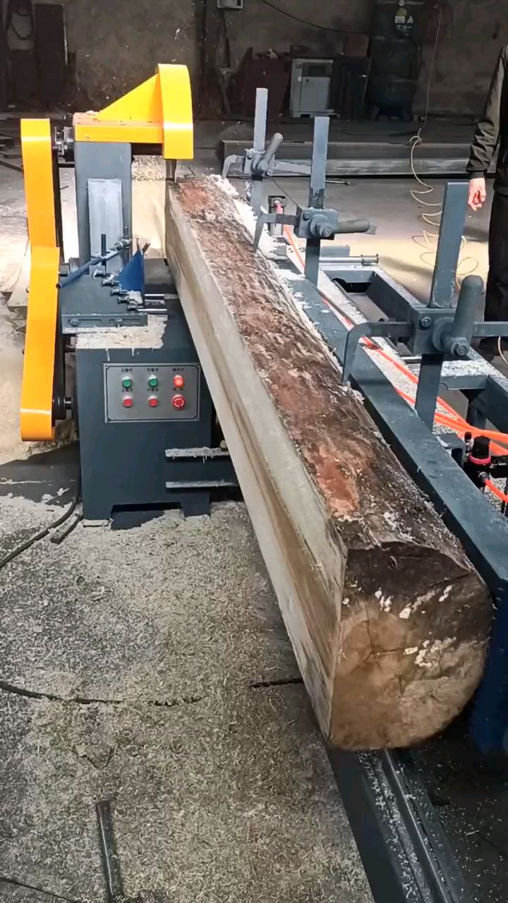 大型圆木推台锯,气动卡料方便,欢迎定制-度小视