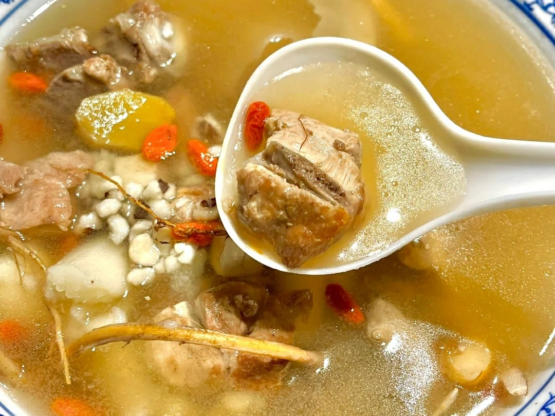 清明时节易春困,建议多喝八道五指毛桃汤,健脾祛湿,增强免疫力