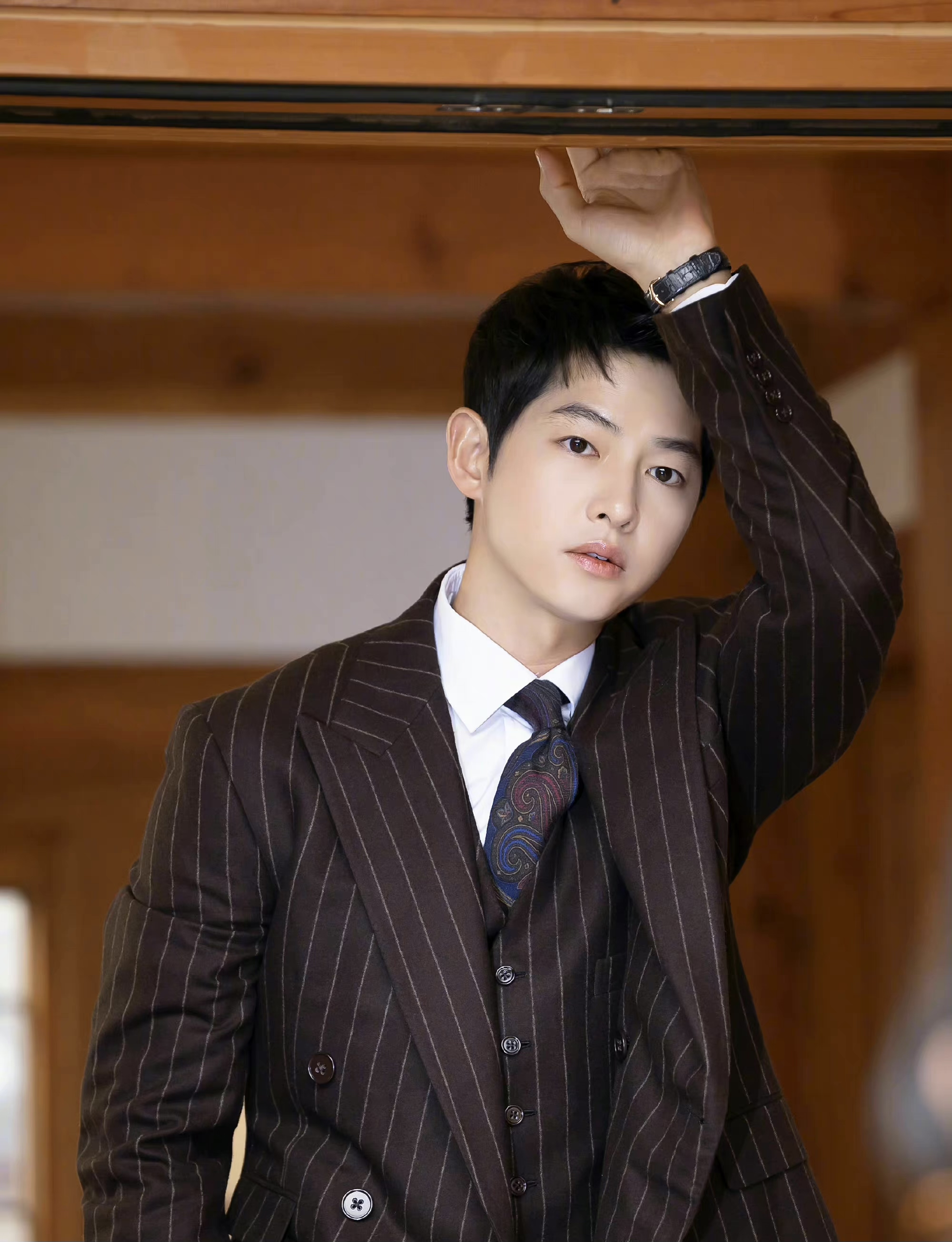 宋仲基与英国人恋爱,杨颖的手机壳是别烦,王宝强陈思成李晨同框