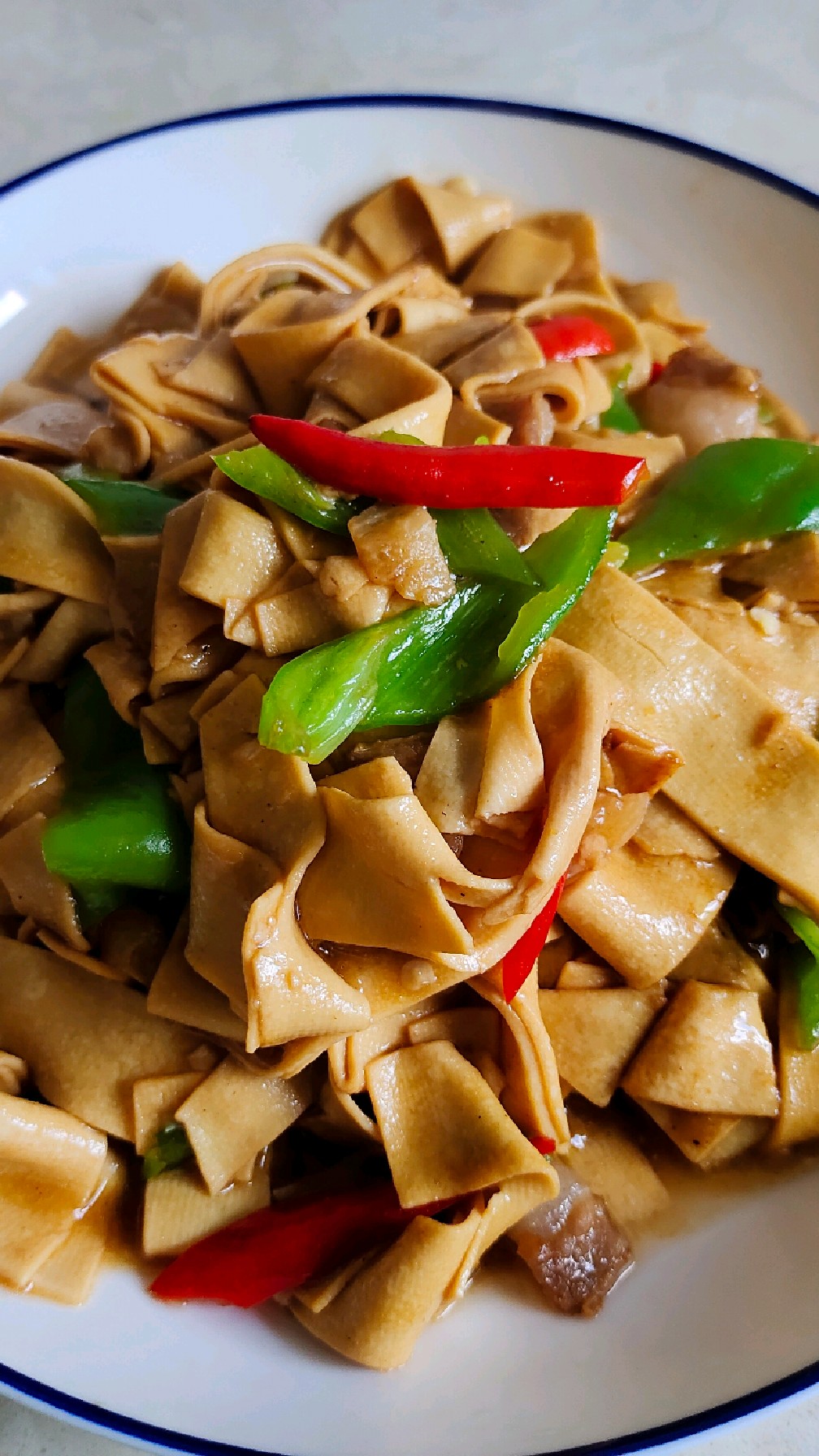 家常肉炒尖椒干豆腐