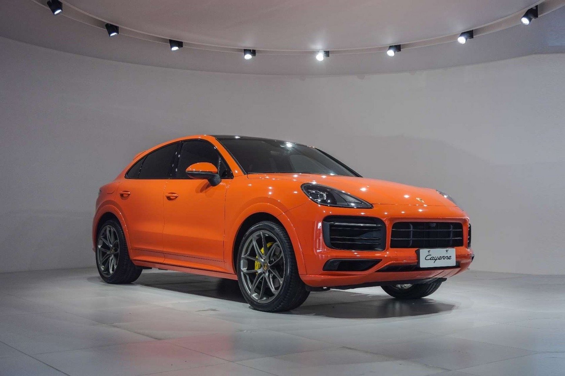 保时捷卡宴coupe熔岩橙,很翘的颜色[鼓掌][鼓掌]