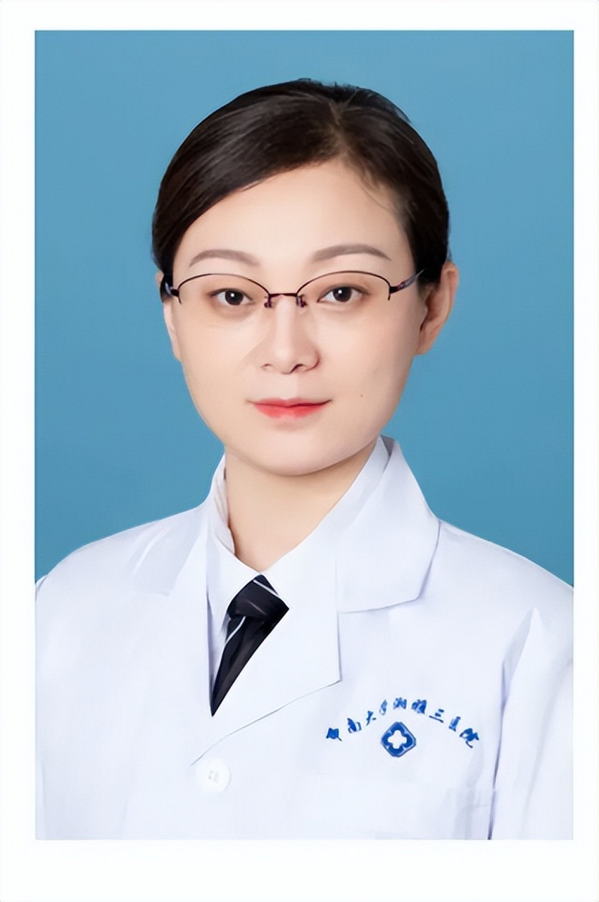 湘雅医院女性图片