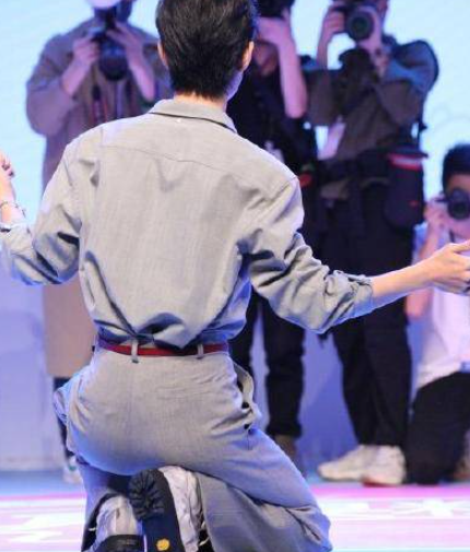 肖战垫臀?娱乐圈还有什么是不能造假的?