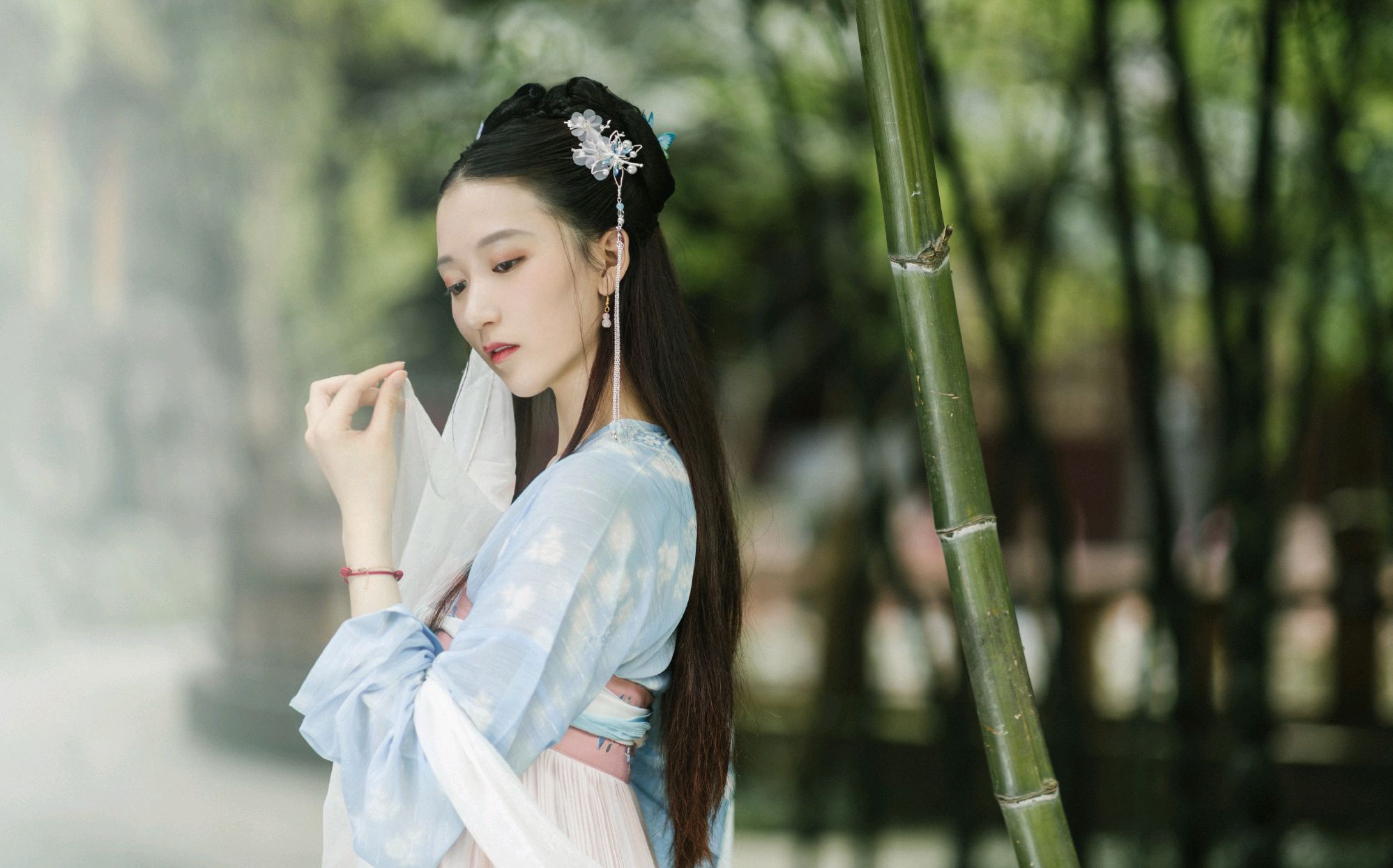 "美少女"吴哲晗古装写真美图