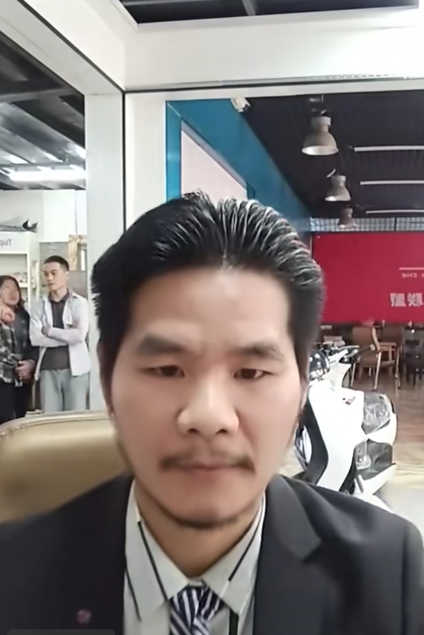 南宁"周某人"一跃而成为广西首席电瓶车大亨,旗下电瓶车畅销全广西.