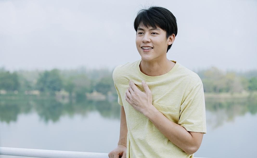 泰星mark和kim要官宣结婚?kim透露将在四月拍摄新剧定妆照