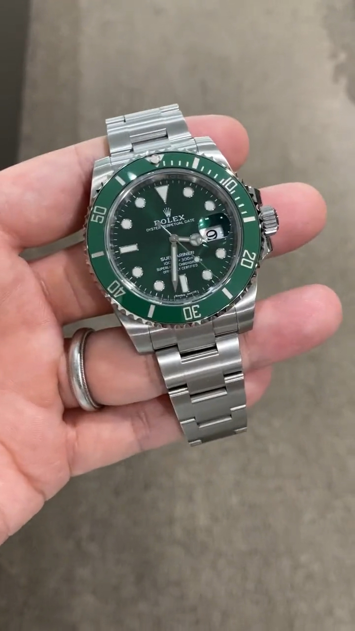 手表#实拍劳力士绿水鬼机械手表-度小视