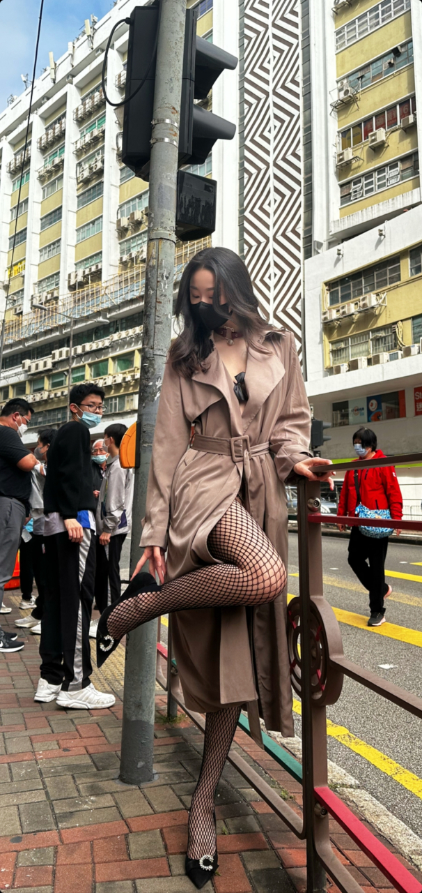 香港街头偶遇美女#美腿丝袜高跟鞋