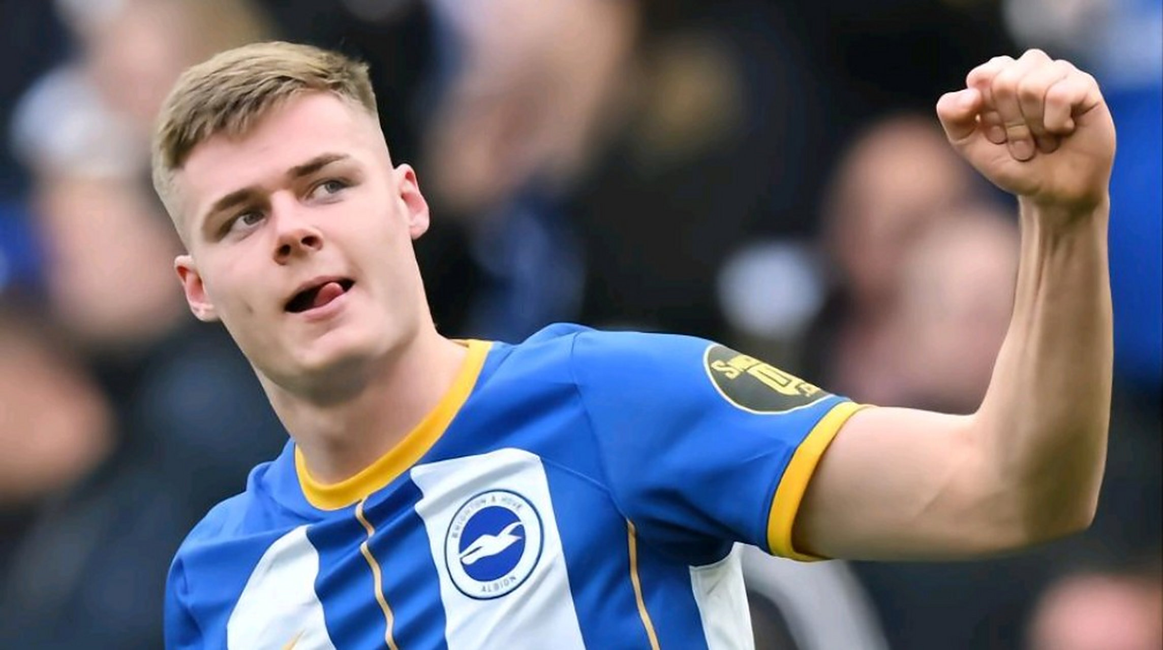 电讯报:18岁前锋弗格森将与布莱顿续约,曼联此前一直关注他 壳莉丝汀