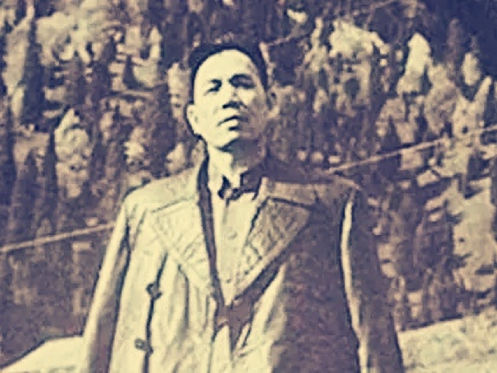 1977年,开国少将丁盛离开了部队,失去了党籍和军籍,生活陷入困頓.他每