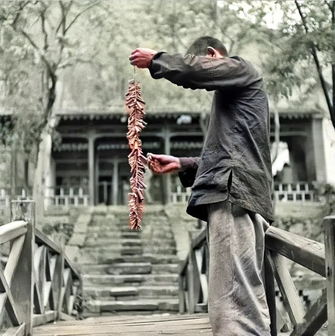 图说1947年中国式包办婚姻绝版老照片,一对新人均未成年