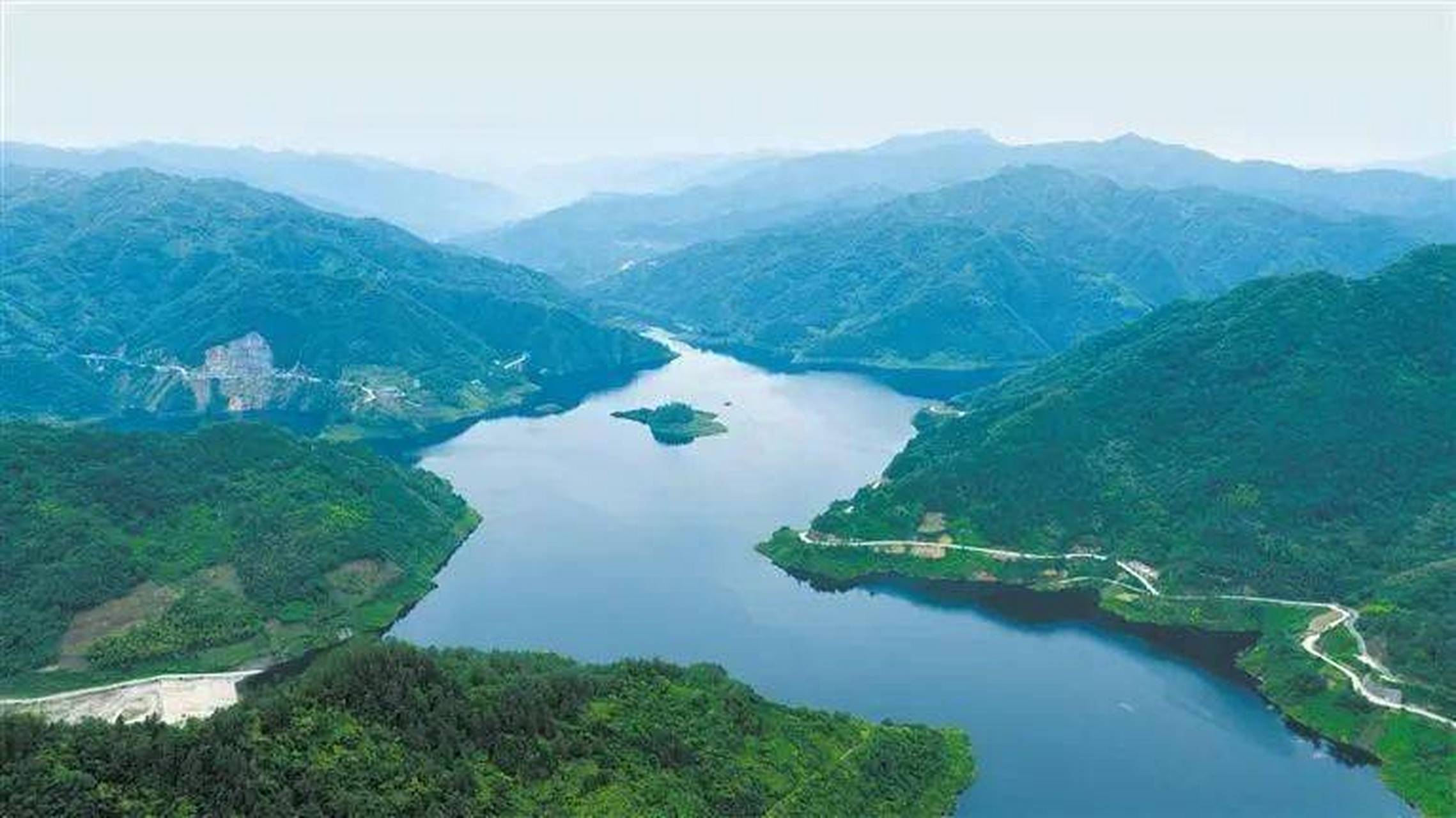 夜幕下的汉江河畔 不多说了,上图.