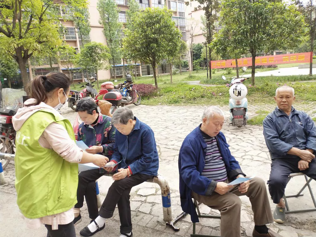 江津大同社工在珞璜马宗社区进行小组宣传活动