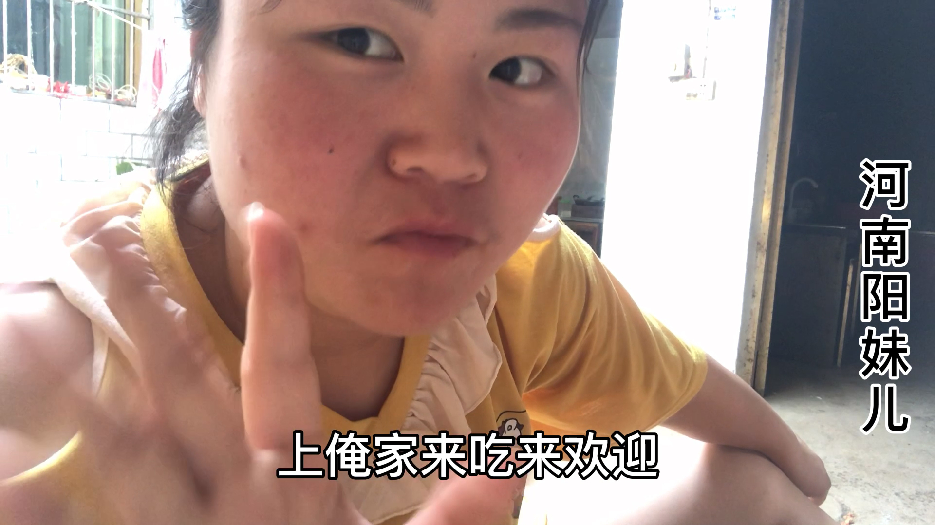 端午节早上吃泡的大蒜,腌制点鸭蛋,粽子,你们那里有这个风俗吗