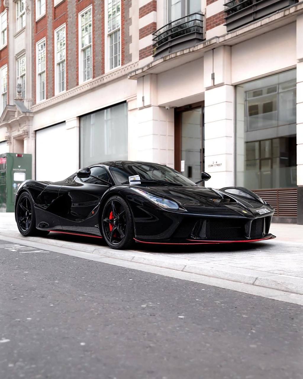 三大神车之一:法拉利马王 拉法