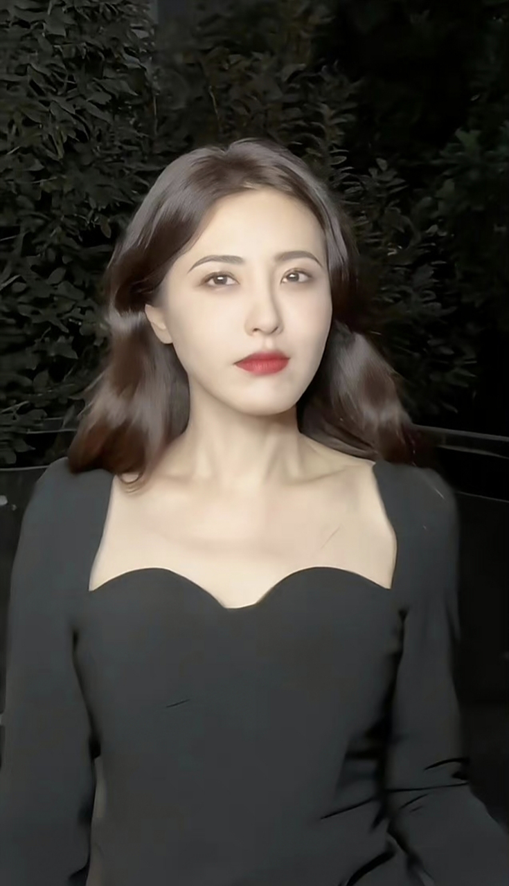 曾黎live图,本人比照片更绝