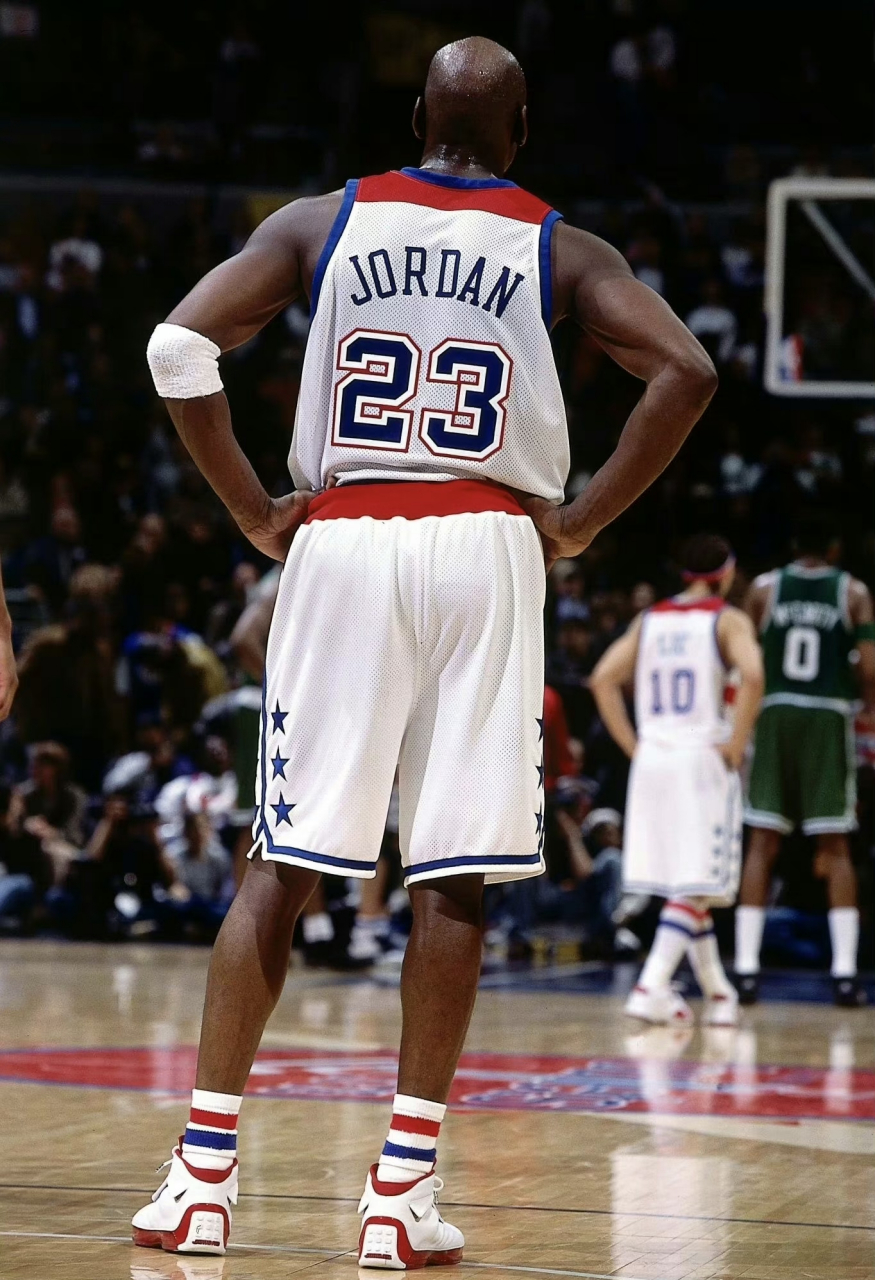 伟岸:乔丹的背影