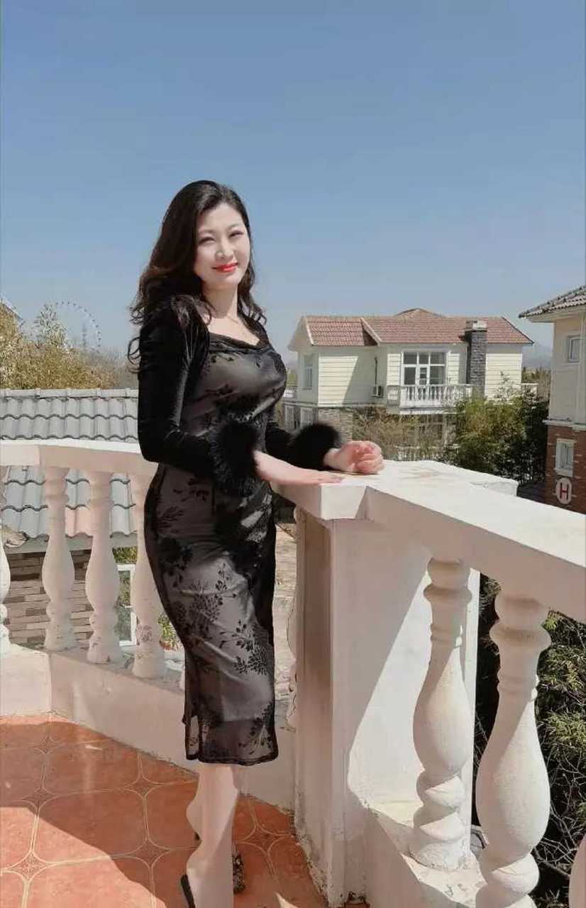 女人四十一枝花!