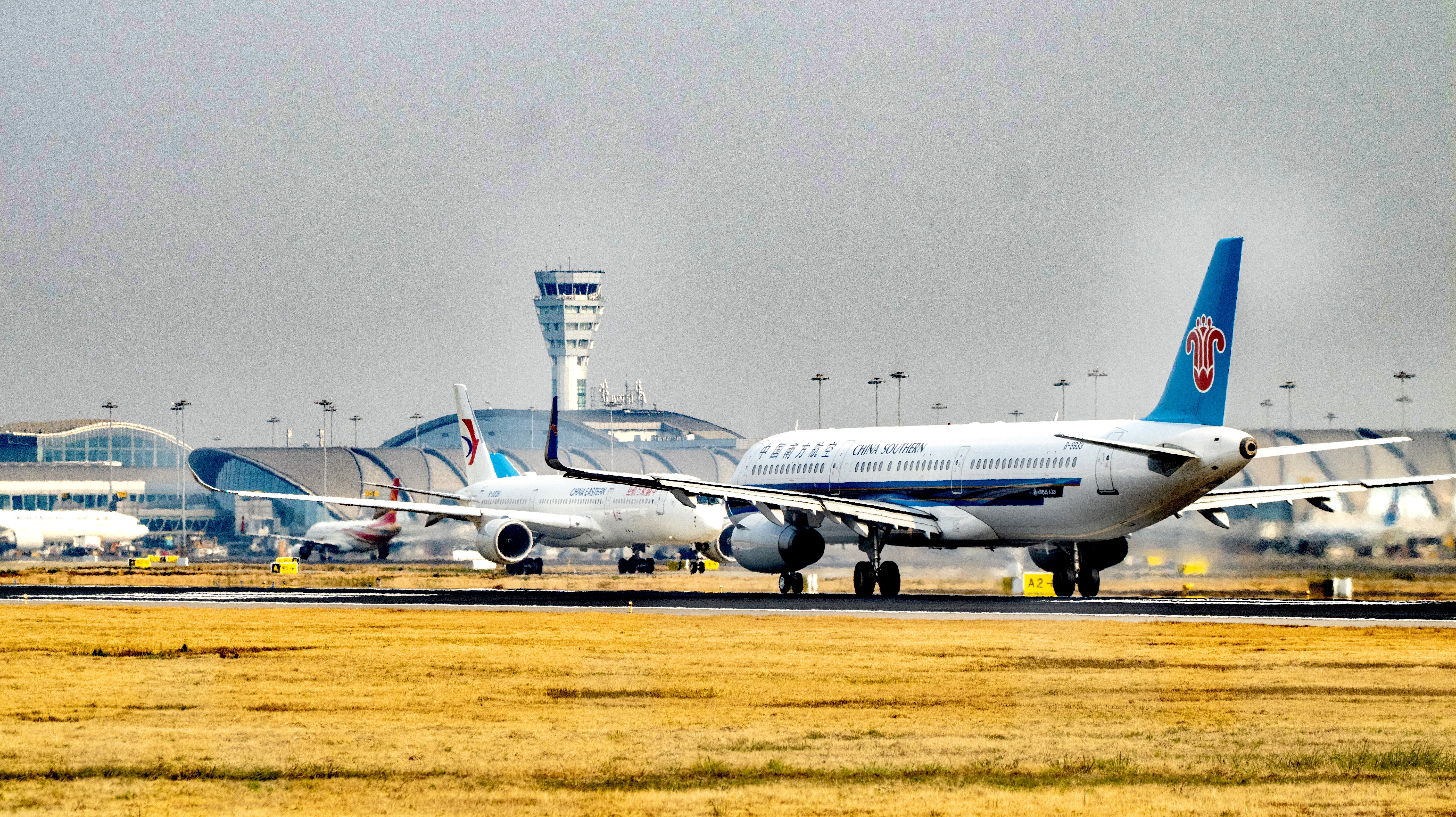 东方航空空客359图片