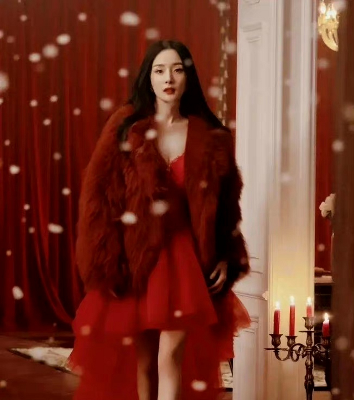 《小时代》里的林萧,红裙装扮太美了!