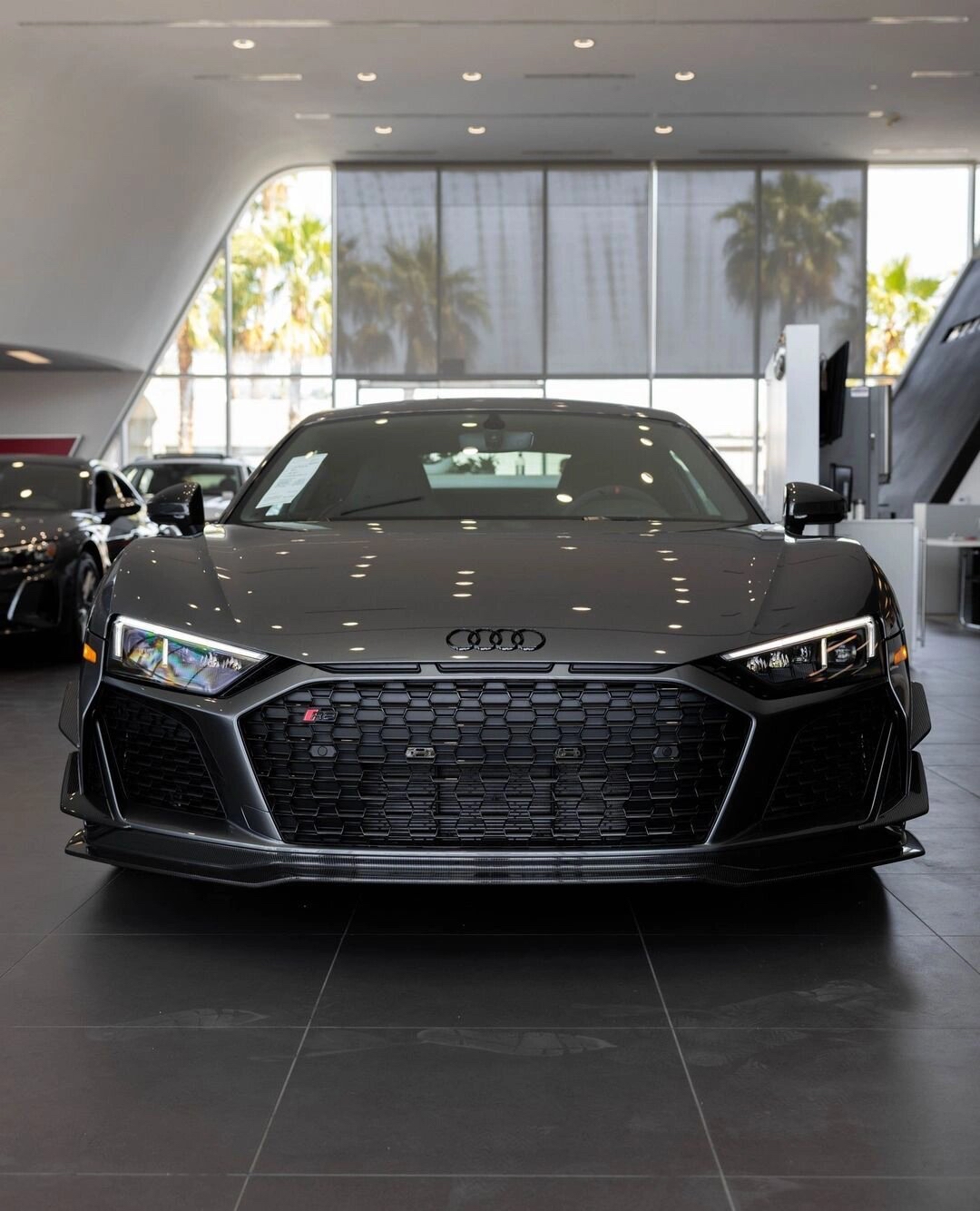 "奥迪r8 japan限量版:8台珍稀,疯狂竞逐?