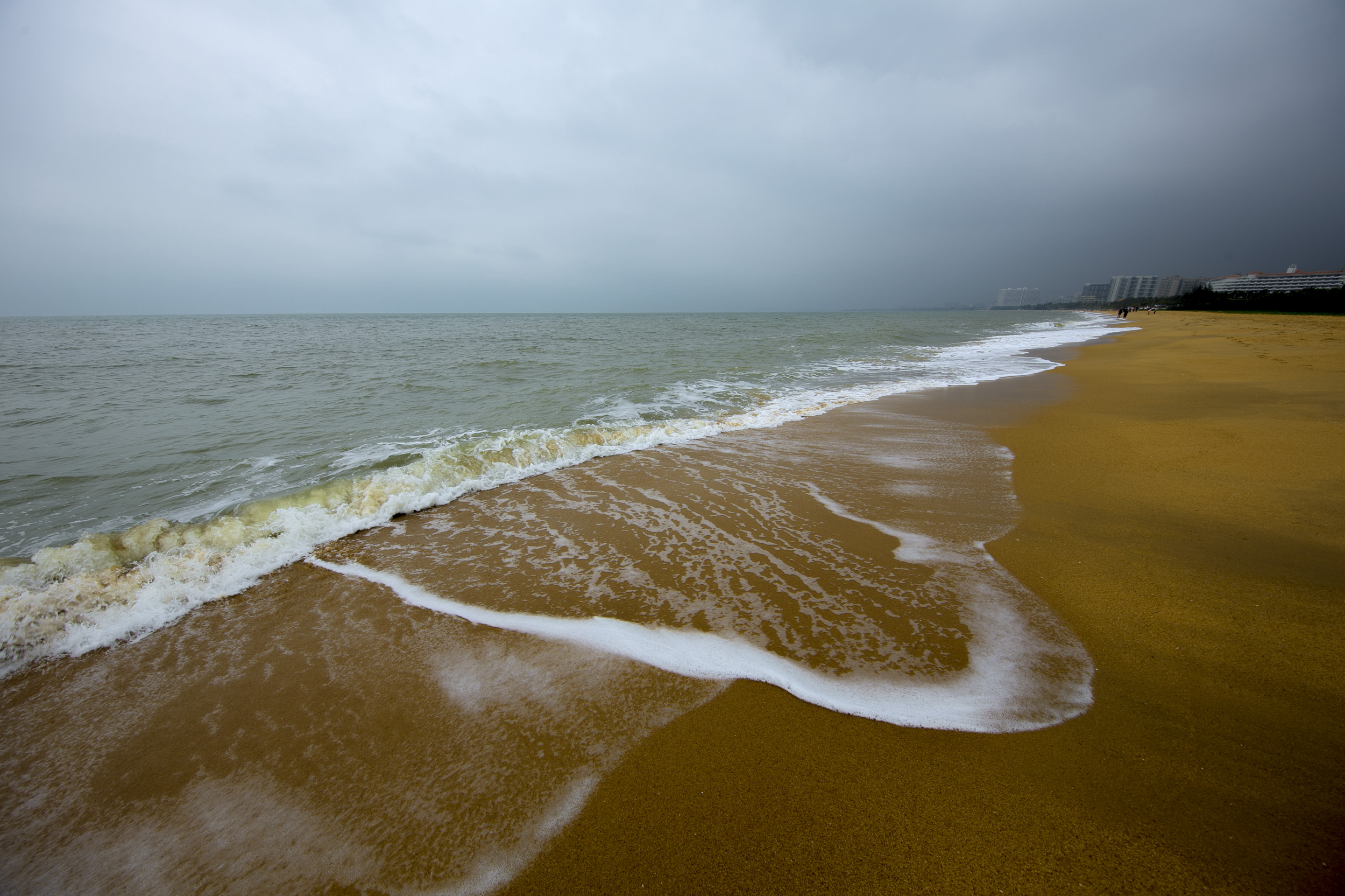 海南滨海风光原创摄影作品——摄于澄迈老城盈滨半岛海滩