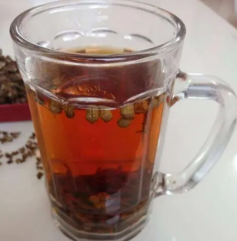 不论男女,坚持用花椒泡水喝,坚持两周,好处悄悄来临