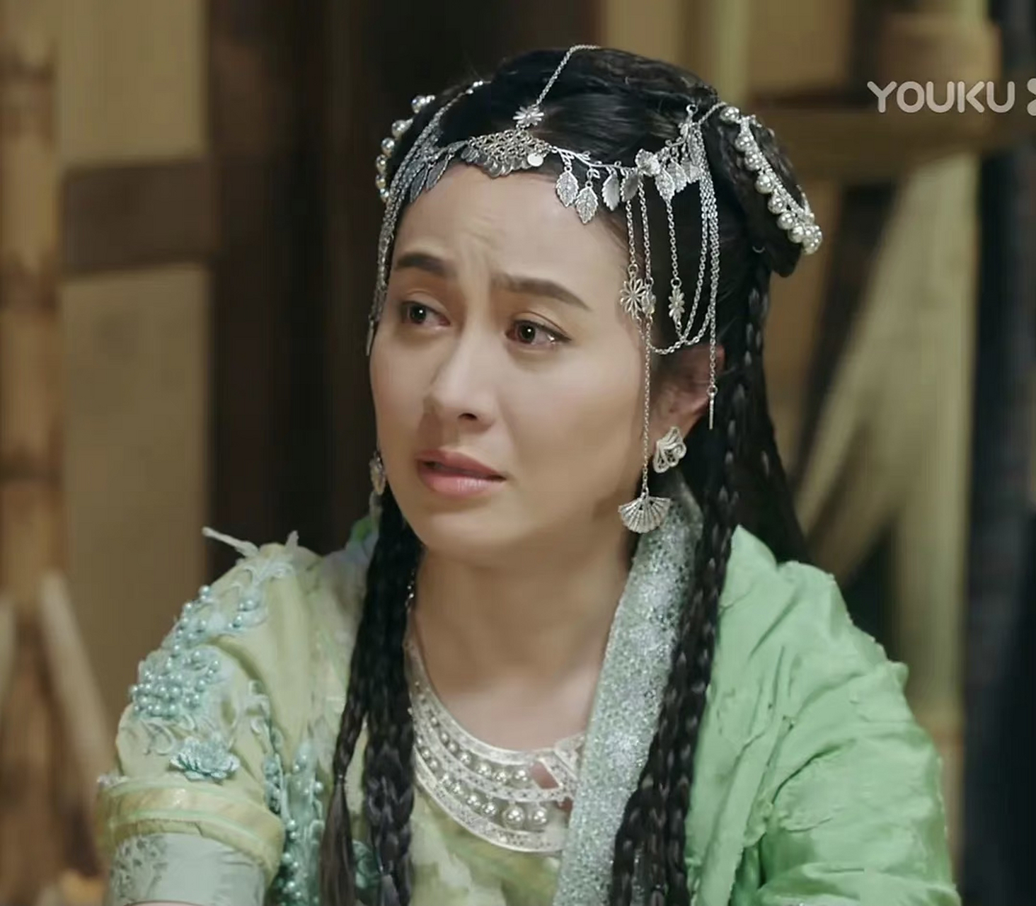 电视剧《谯国夫人》好家伙[吃鲸]  19岁小女孩(43岁叶璇饰演)  20岁