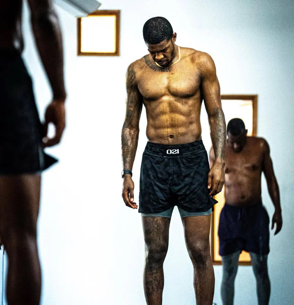 退役后的乔约翰逊,身材太劲爆了!