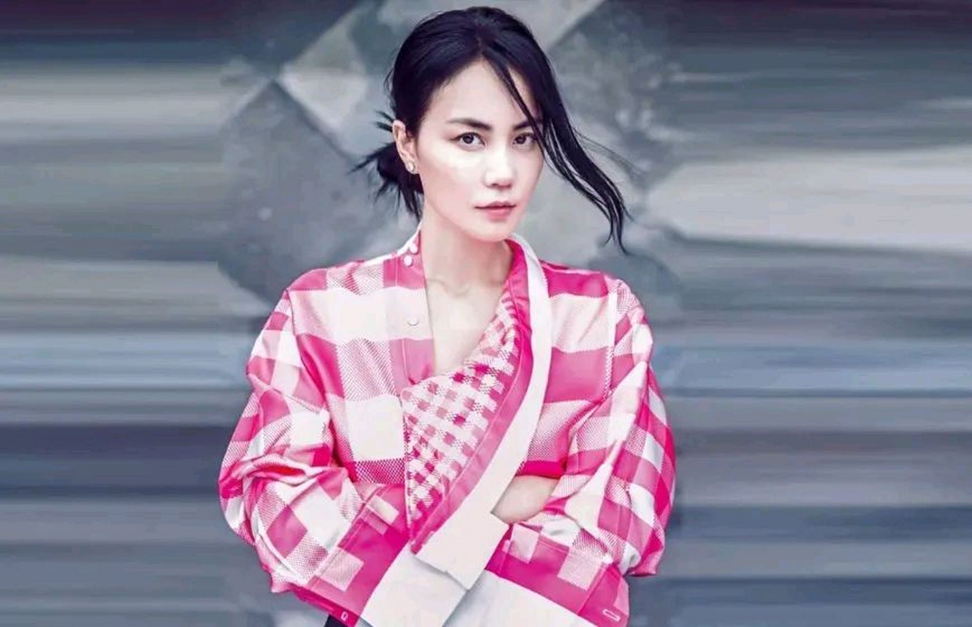 2016年,王菲准备在上海开一场演唱会,打算一张票定价一万元,王思聪