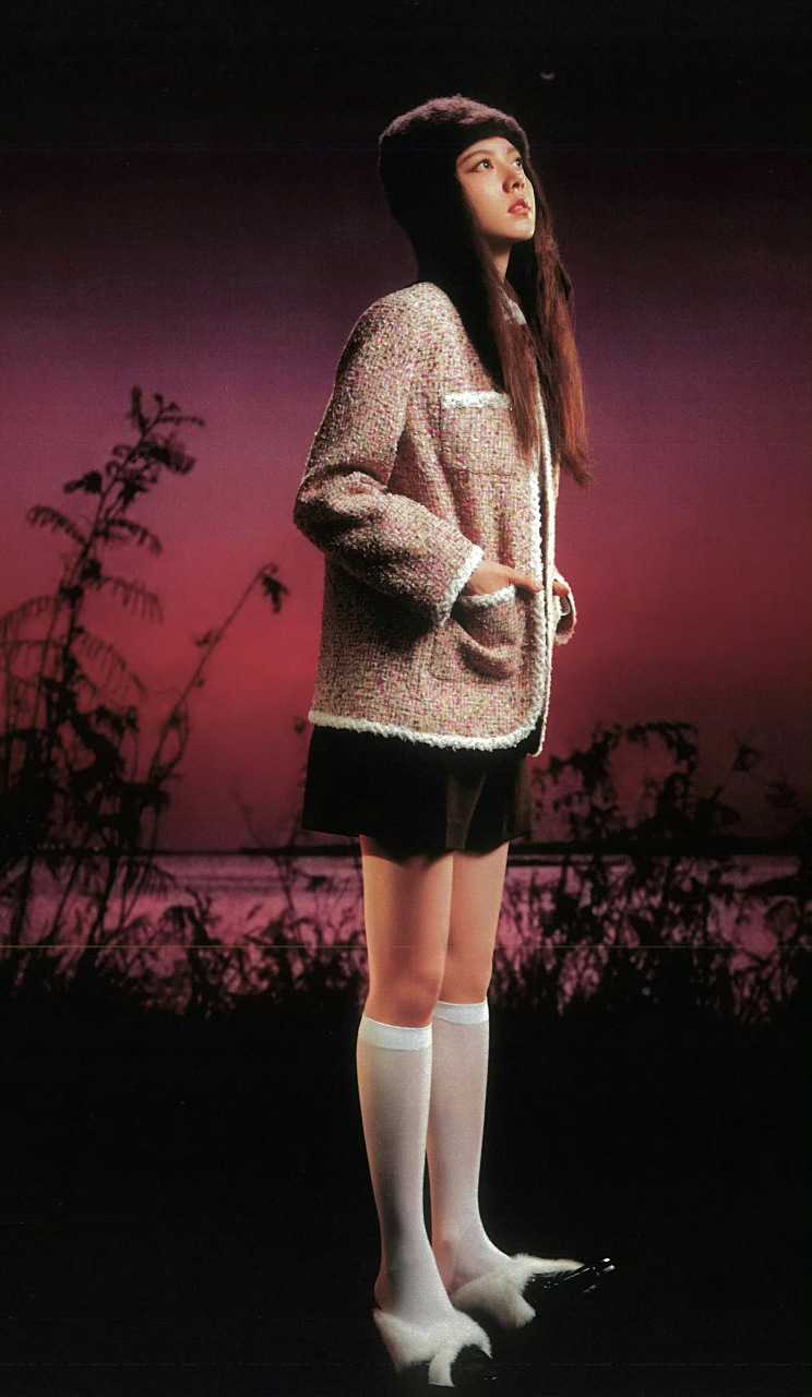 短筒白丝袜的赵今麦,爱了爱了[比心]