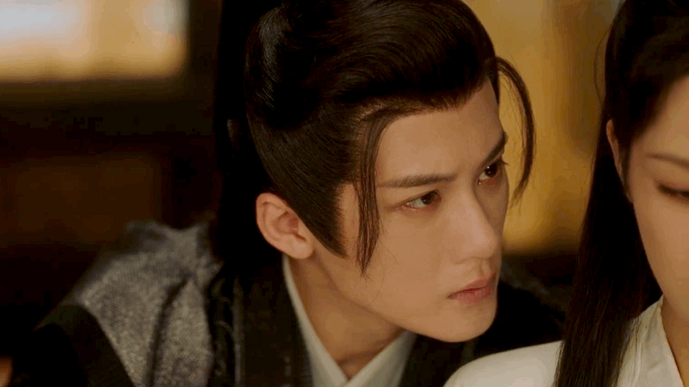 三张动图告诉你们 《眼技》檀健次的统治区 "相柳的爱是想要靠近又会