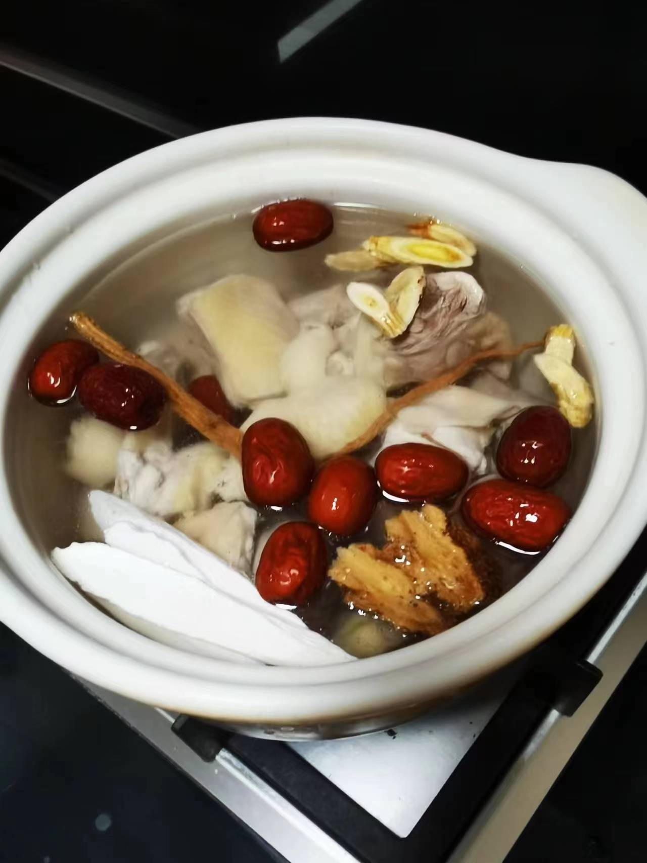 营养滋补,喝靓汤啦,「药膳土鸡汤」,补充营养,增强免疫力