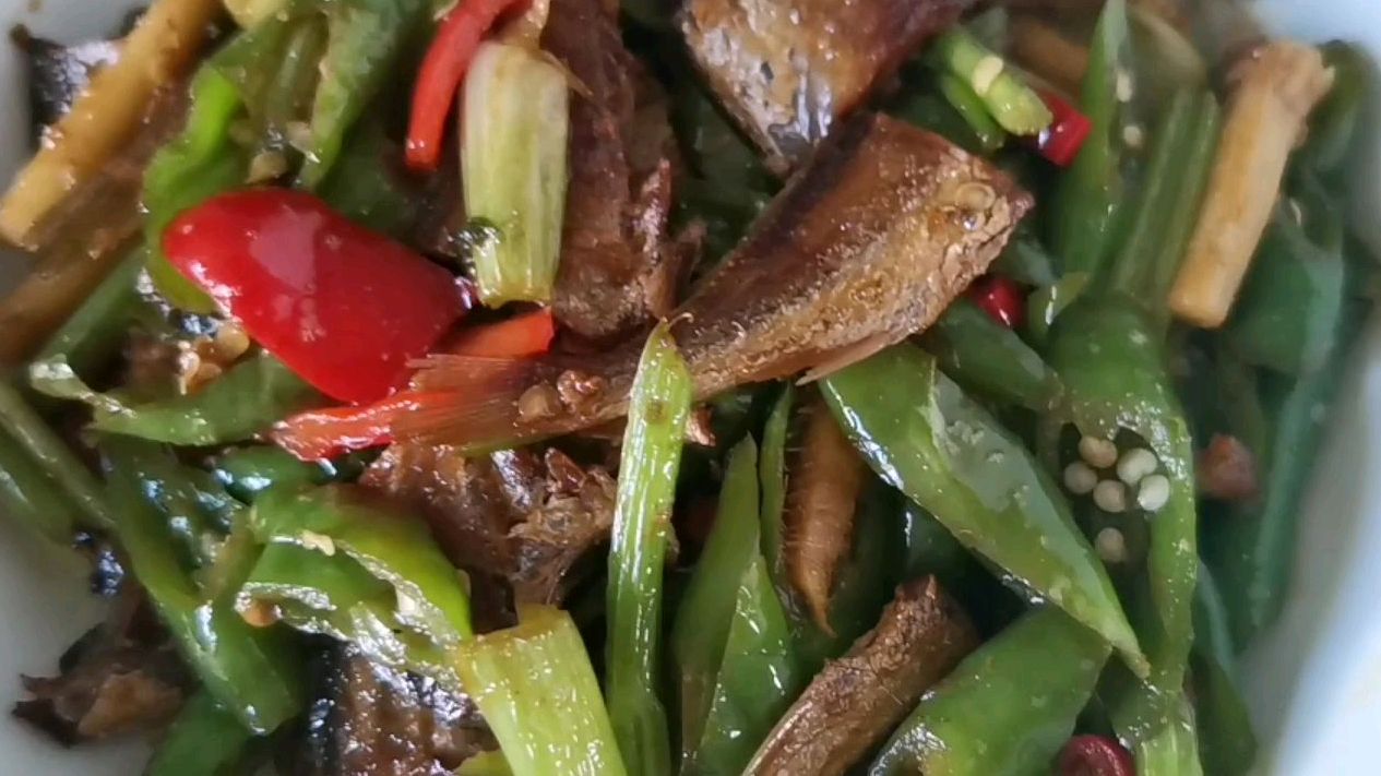 辣椒炒小黄鱼干家常做法