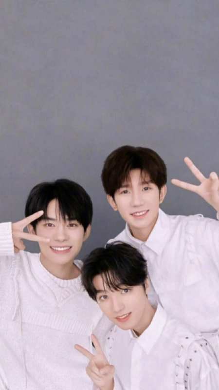 时代峰峻招聘tf家族五代练习生-度小视