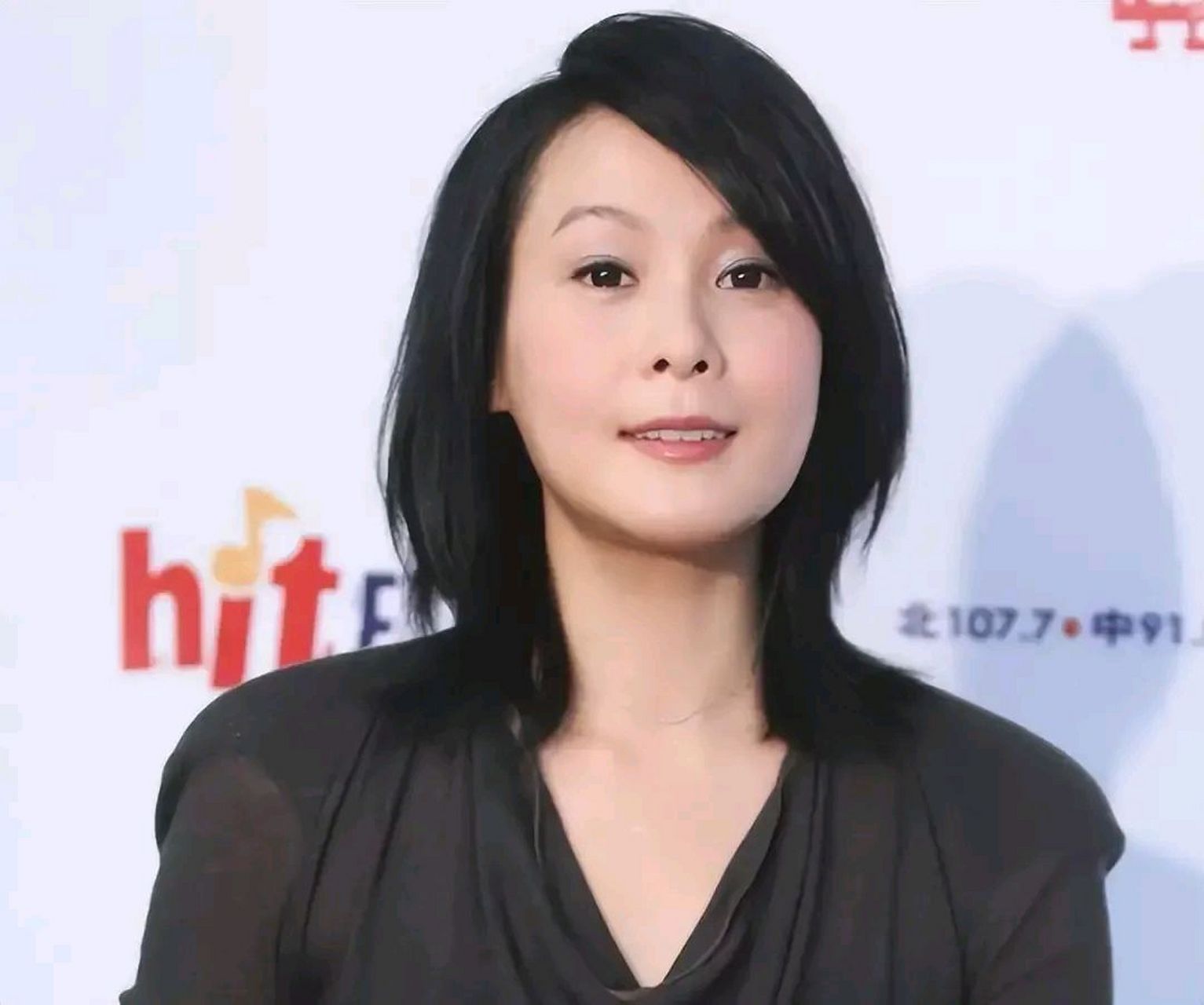 刘若英与丈夫结婚十年,没一起吃过饭,不进丈夫卧室,孩子怎么来的?