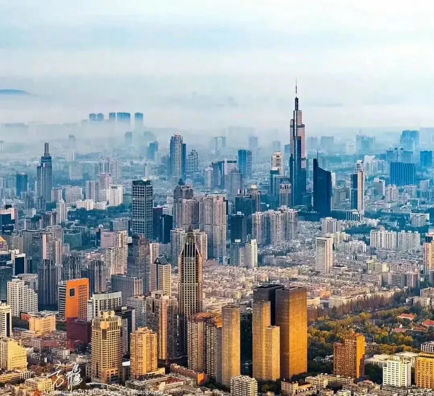 真没想到做为六朝古都的南京城建水平这么好,完全就是一线城市的水准