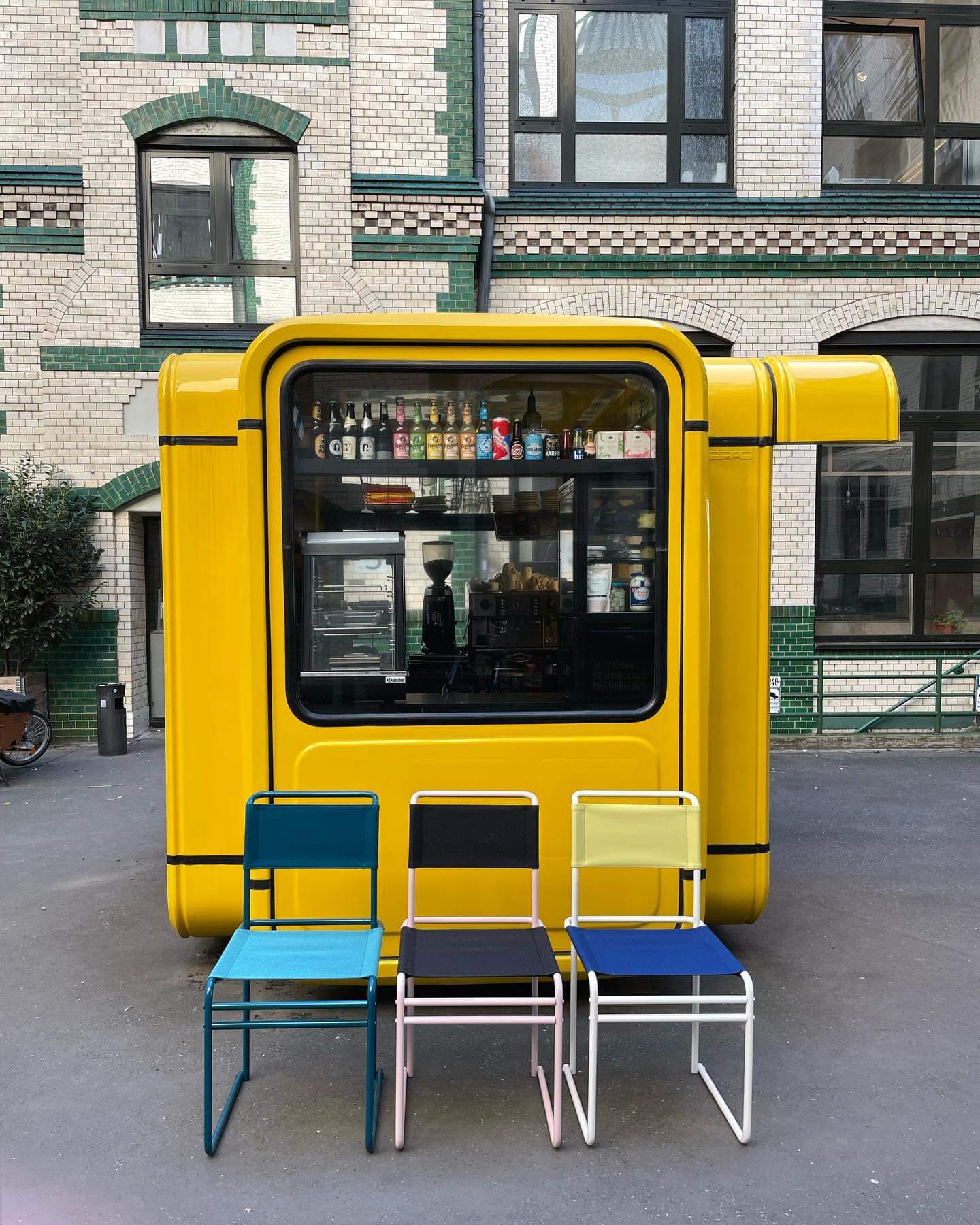 来自德国的"小黄车"可移动网红地摊早餐车