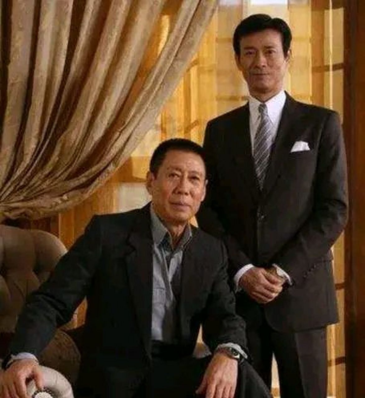 经典电视剧《荣归》中有这样一幕情节:李国凯icon得了血癌,但是他不