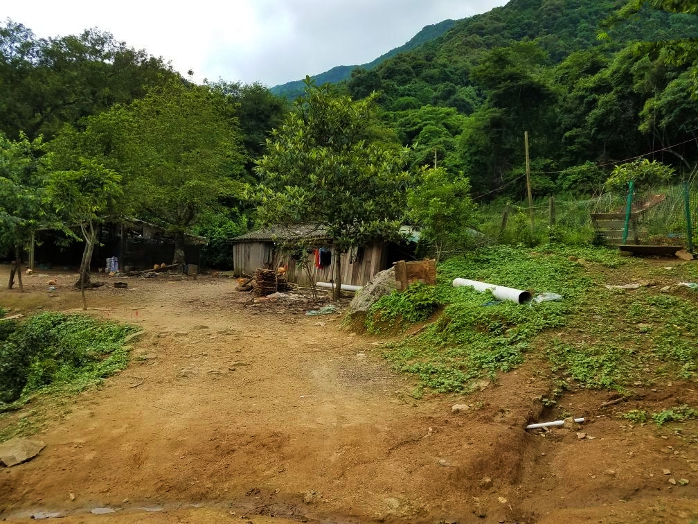 河源连平县黄牛石深山里的无人村,兵荒马乱年代也可以高枕无忧!
