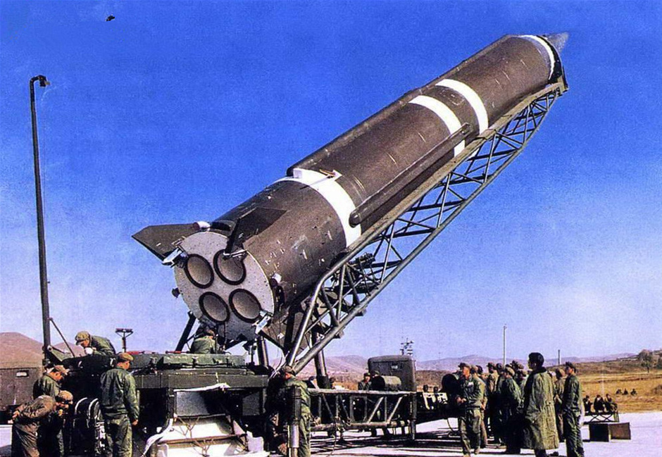 1987年,沙特花35亿美元买35枚东风-3导弹,如何千里迢迢运到中东