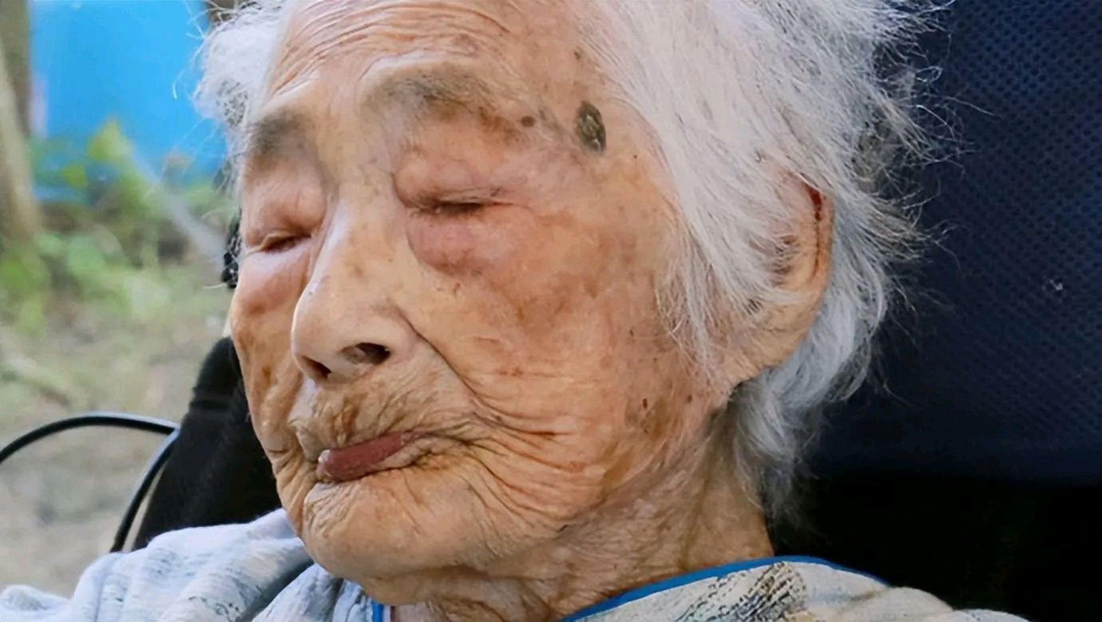 如果人的寿命达到1000岁,社会可能会发生以下变化:  1.