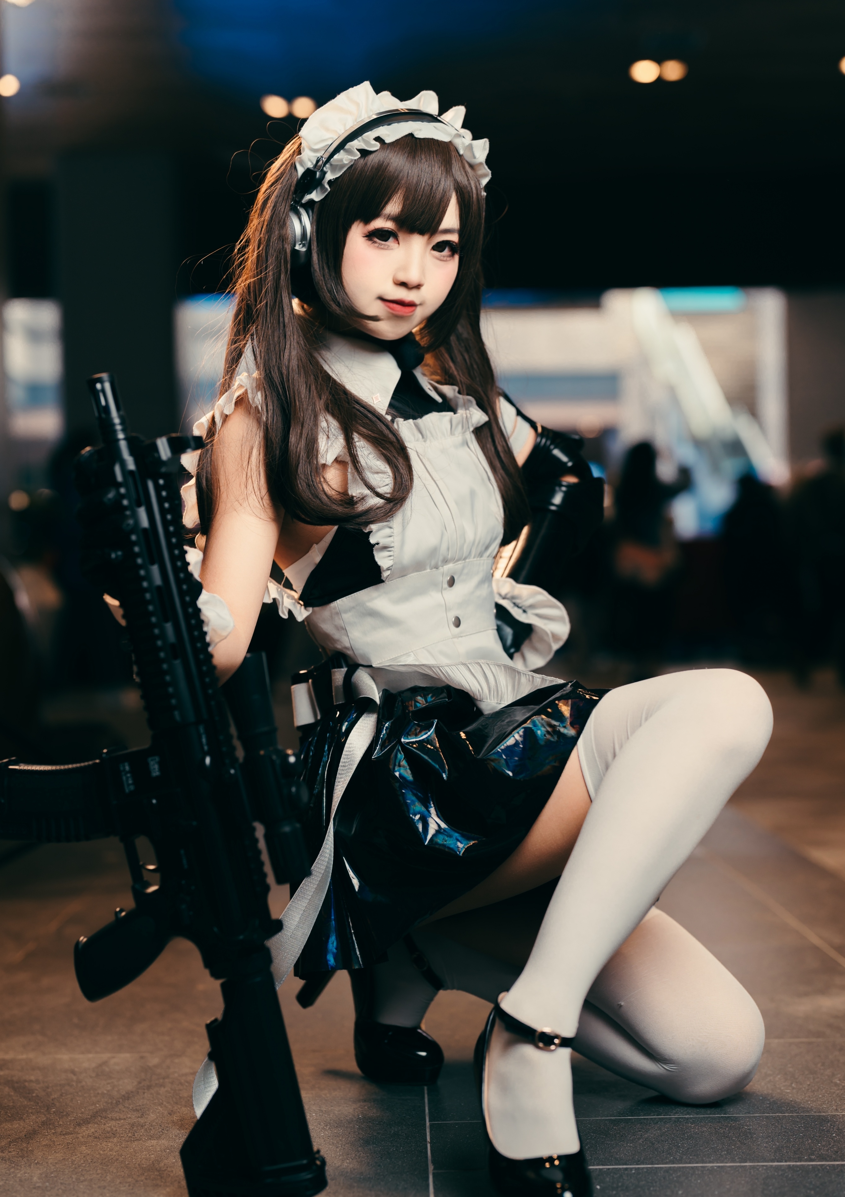 小姐姐cos"白丝"战斗女仆,可甜可御,这样的女仆我也想要