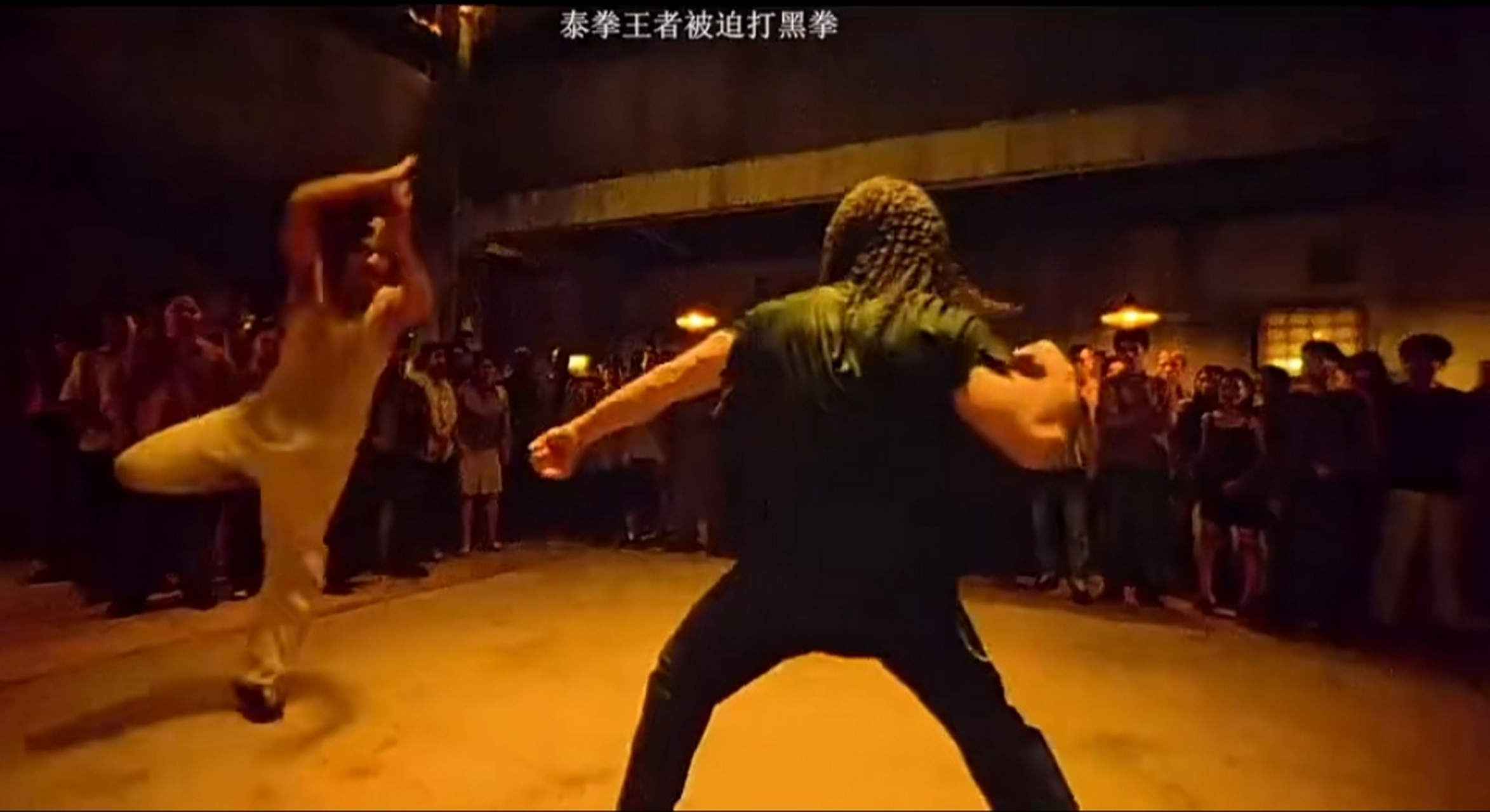 电影《寻佛》泰拳一,也是托尼贾大火的第一部电影